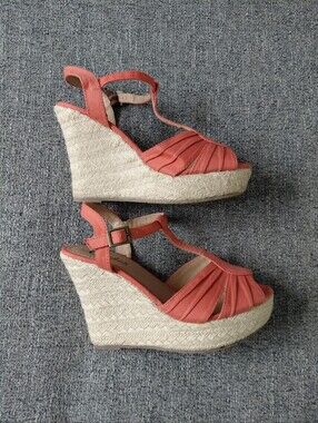 Candie's 2012 Coral Orange T-Strap Open Toe Espadrille Ankle Strap Wedges Size 6